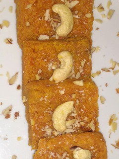 A picture of Gajar barfi.