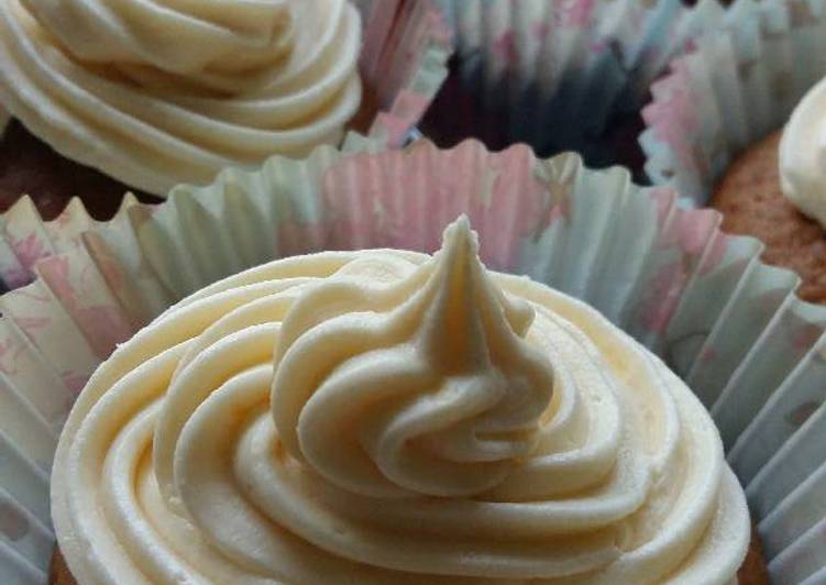 Recipe of Award-winning Vickys Maple Syrup Cupcakes, GF DF EF SF NF