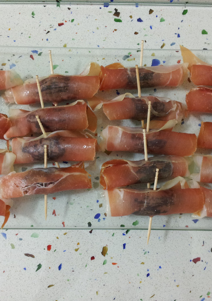 Una foto de Dátiles con jamón