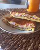 Tostado de jamón y queso sin harina