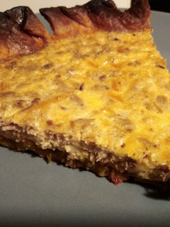 Una foto de Quiche de atún y mermelada de pimientos