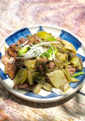 Hình của món Cải Chua Xào Lòng Vịt.