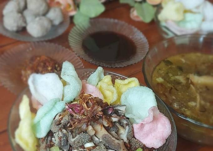 Resep buat Soto Babat Bumbu Kacang Khas Cilacap yang spesial