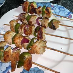 A picture of Chicken kebabs.