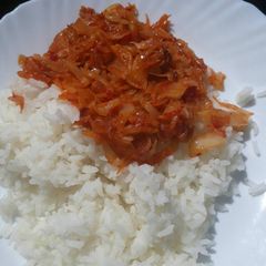 A picture of Rice and Cabbage.