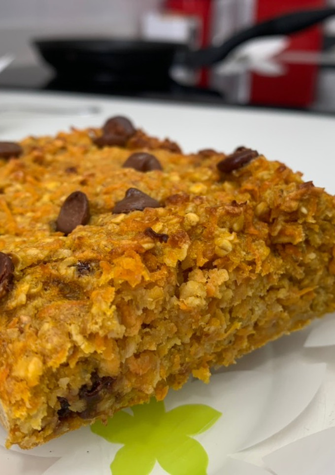 Una foto de Bizcocho de zanahoria y avena súper sano y rico 😋😋