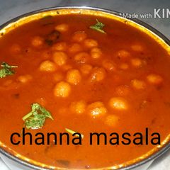 A picture of Yummy chanamasala.