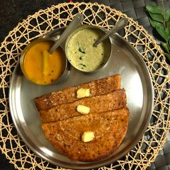 A picture of Benne Dosa.