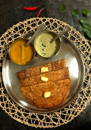 A picture of Benne Dosa.