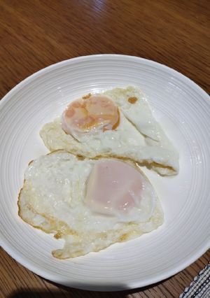 A picture of Simply Eggs.