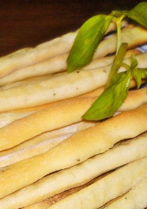 Grissini fokhagymával és bazsalikommal házilag recept fotója