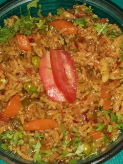 તવા પુલાવ (Tava Pulao Recipe In Gujarati) રેસીપી મુખ્ય ફોટો
