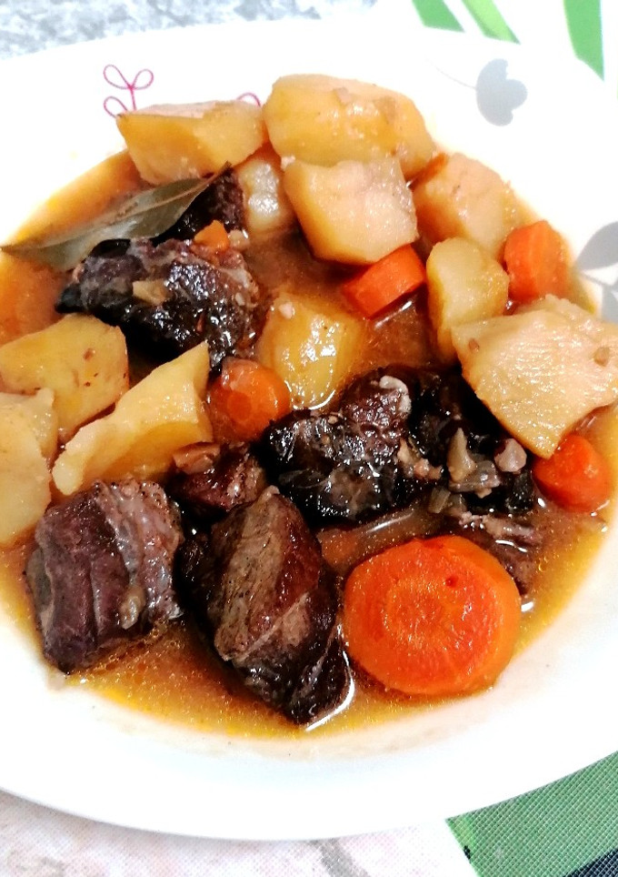 Una foto de Carne guisada con patatas