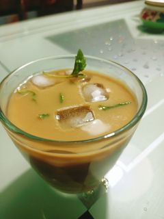 மின்ட் காபி(mint coffee recipe in tamil) செய்முறை முக்கிய புகைப்படம்