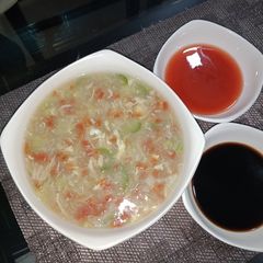 A picture of Hot and sour soup 🍵.