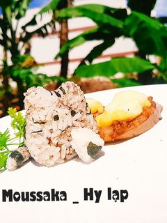 Hình của món Cơm moussaka hy lạp.