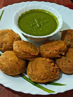 आलू चाप (Aloo chop recipe in Hindi) रेसिपी मुख्य फोटो