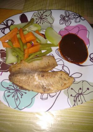 Una foto de Filete de pescado con aderezo de Guajillo