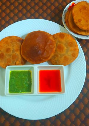A picture of Urad Dal Kachori.