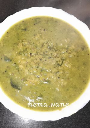 A picture of Solapury Urad dal ghute.