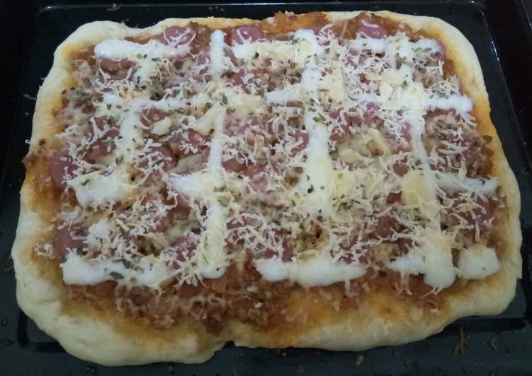 Resep Pizza Sosis Homemade yang Enak