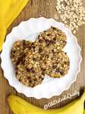 Oatmeal, Banana, and Chocolate Chip Cookies
