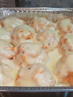 Una foto de Huevos rellenos de pechuga de pollo con bechamel Thermomix