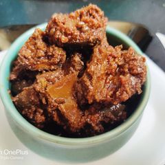 A picture of Mango Pickle.