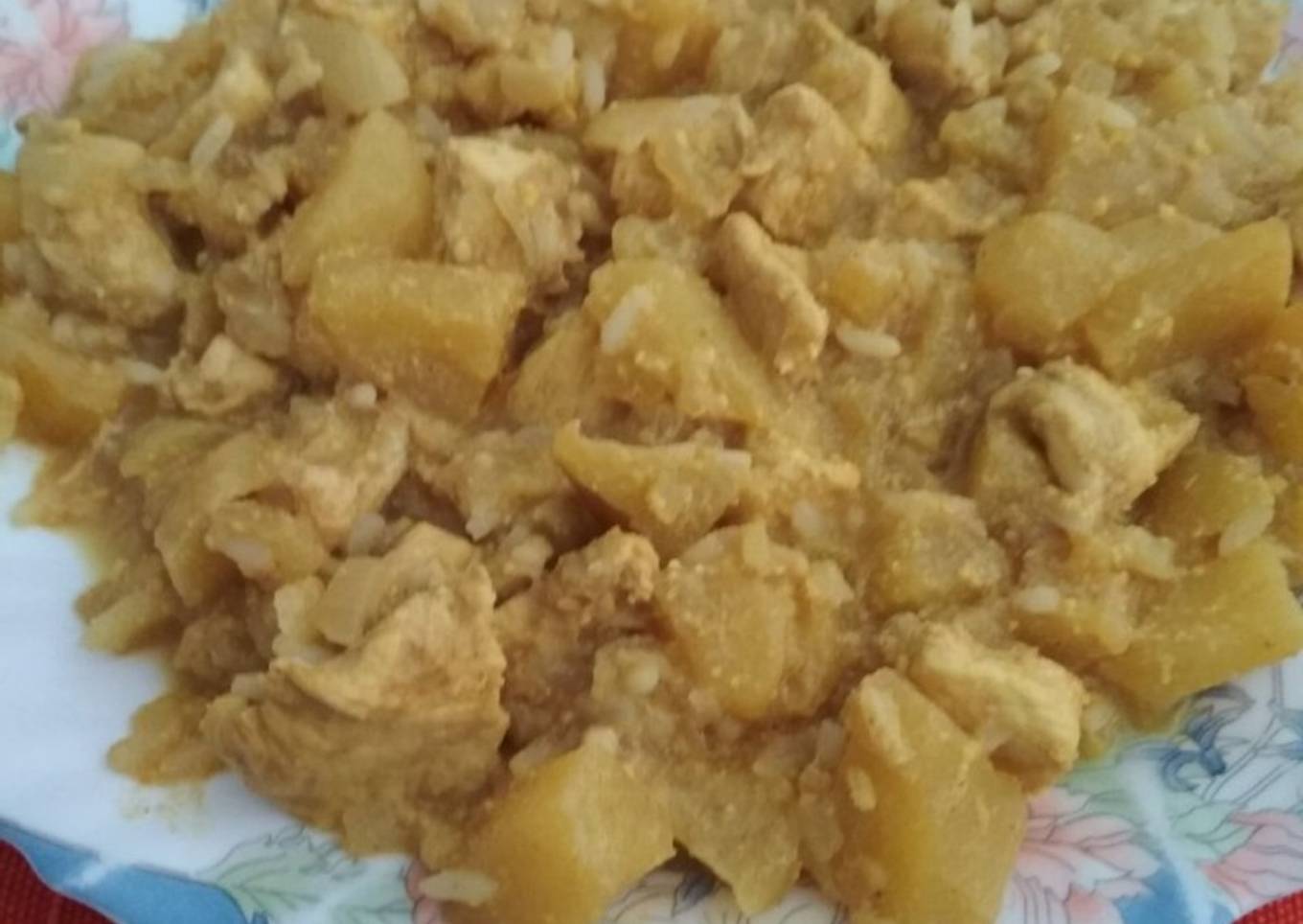 Pollo al curry con manzana