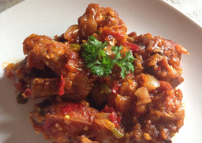 Bagaimana Menyiapkan Chicken wings Sour-Spicy, Menggugah Selera