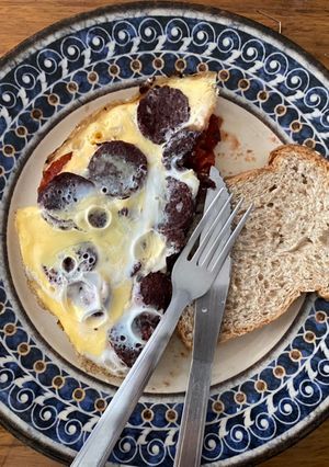 Una foto de Tortilla de morcilla