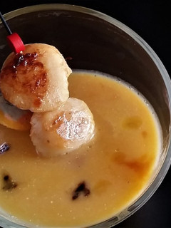 Une photo de Verrines de noix de Saint-Jacques et crème de potiron