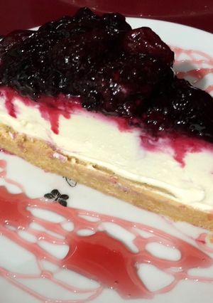 Erdei gyümölcsös sajttorta recept fotója