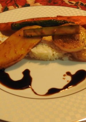 A picture of 183a-Fritada de legumes e, à parte, filé mignon.