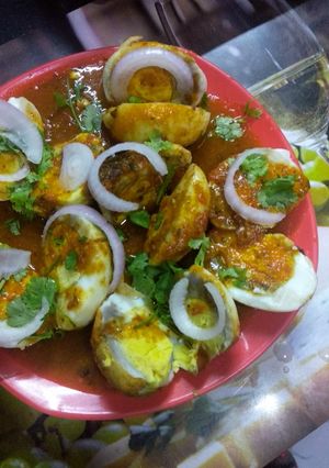 A picture of Sweetcorn egg masala.