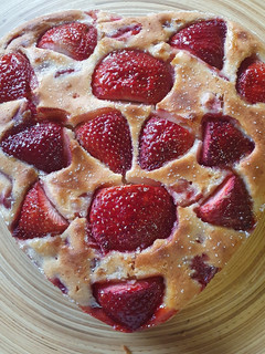 Una foto de Bizcocho de fresas