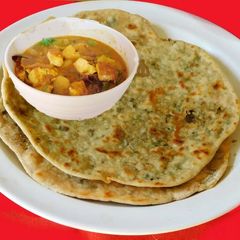 A picture of Flavorful healthy Parantha with fenugreek leaves.