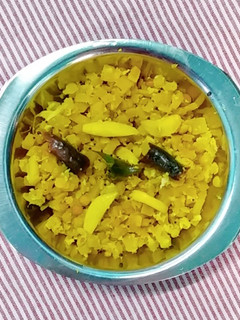 வாழைத்தண்டு துவரம்பருப்பு பொரியல் (vaazhaithandu thuvaram paruppu poriyal recipe in tamil) செய்முறை முக்கிய புகைப்படம்