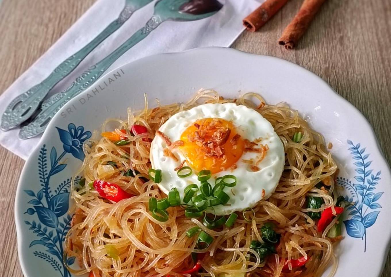 Bihun goreng