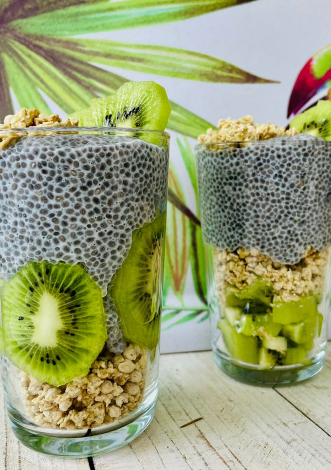 Una foto de Chía pudding de kiwi