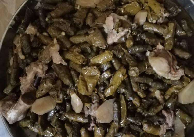 يبرق مع اللحمه (ورق عنب)