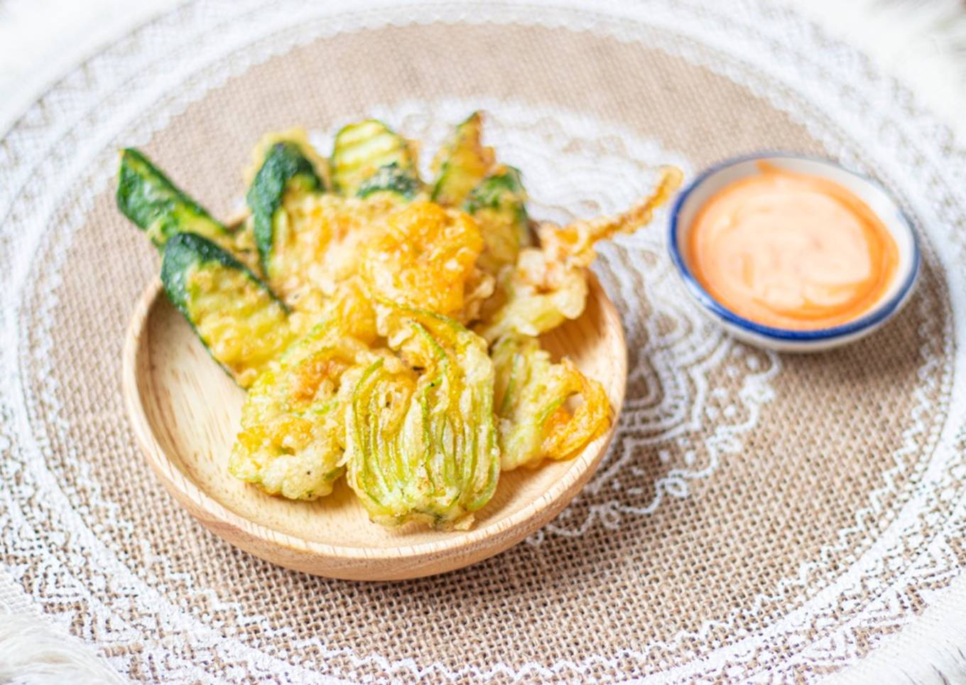 Homegrown Courgette Tempura with sriracha mayo 🥒
