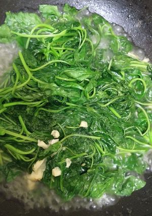 Foto resep Bayam cah bawang putih