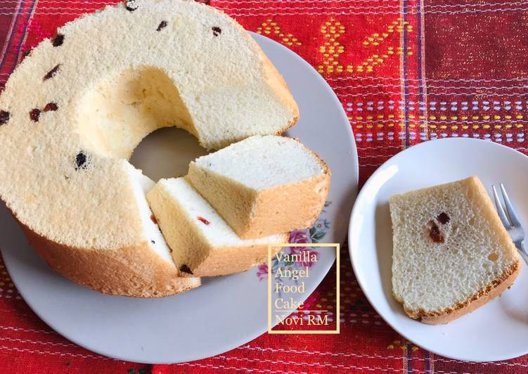 Vanilla Angel Food Cake with Cranberries (Cake Putih Telur)