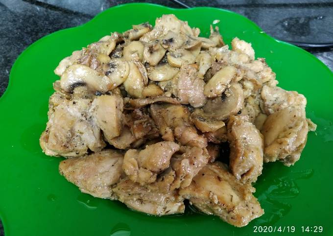 Pollo al ajillo con champiñones en olla GM G Receta de Laura JB- Cookpad