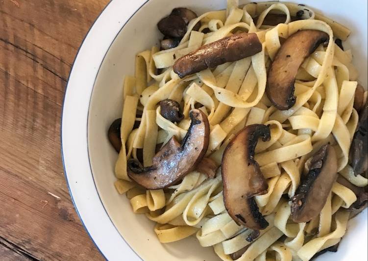 Simple Way to Make Tasty Portobello mushroom &amp; anchovy pasta