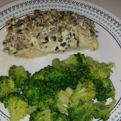 A picture of Cream cheese chicken.