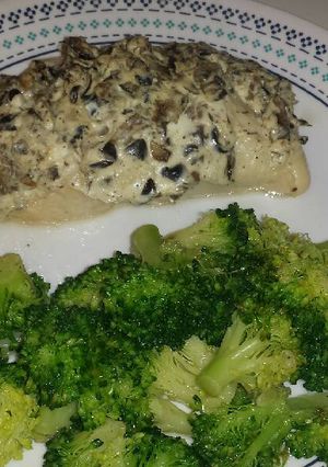 A picture of Cream cheese chicken.