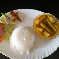 Toor dal Lauki Sem phali curry A picture of Toor dal Lauki Sem phali curry.