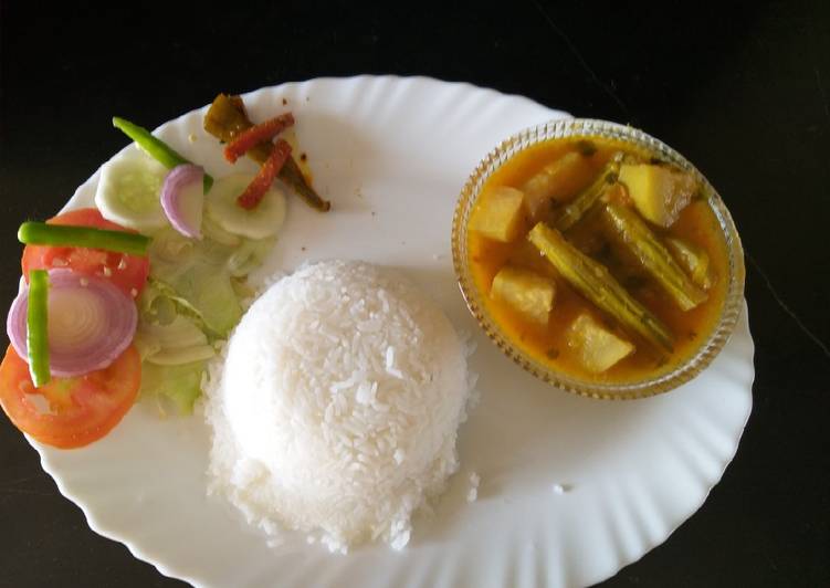 Recipe of Ultimate Toor dal Lauki Sem phali curry